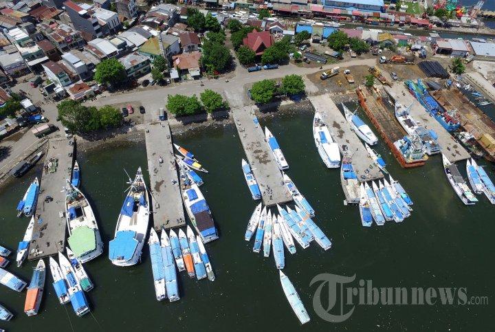 Pelabuhan-Rakyat-Paotere-Kecamatan-Ujungtanah-Makassar-Kapal-Pelni-1.jpg