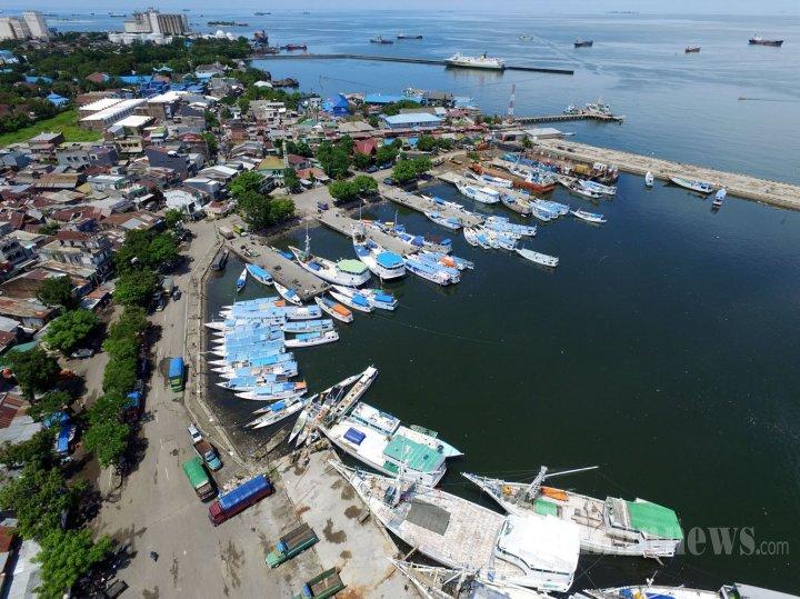 Pelabuhan-Rakyat-Paotere-Kecamatan-Ujungtanah-Makassar-Kapal-Pelni.jpg