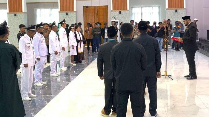 Pelantikan-Kades-di-Halmahera-Selatan-Malut.jpg
