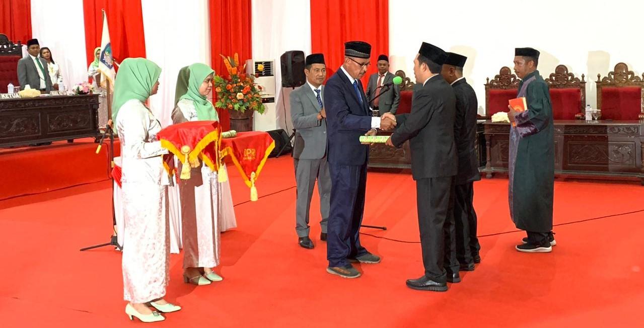 Dua Anggota DPRD Halmahera Selatan Hasil PAW Resmi Dilantik, Gantikan Rizal Ubaid dan Rony Golf