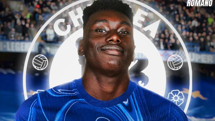 Fans Chelsea Ngamuk Samu Omorodion Resmi Gabung: Ada Victor Osimhen, Watkins, Solanke tapi Pilih Dia