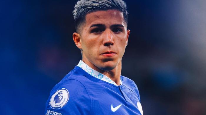 Pemain-baru-Chelsea-Enzo-Fernandez-fulham.jpg