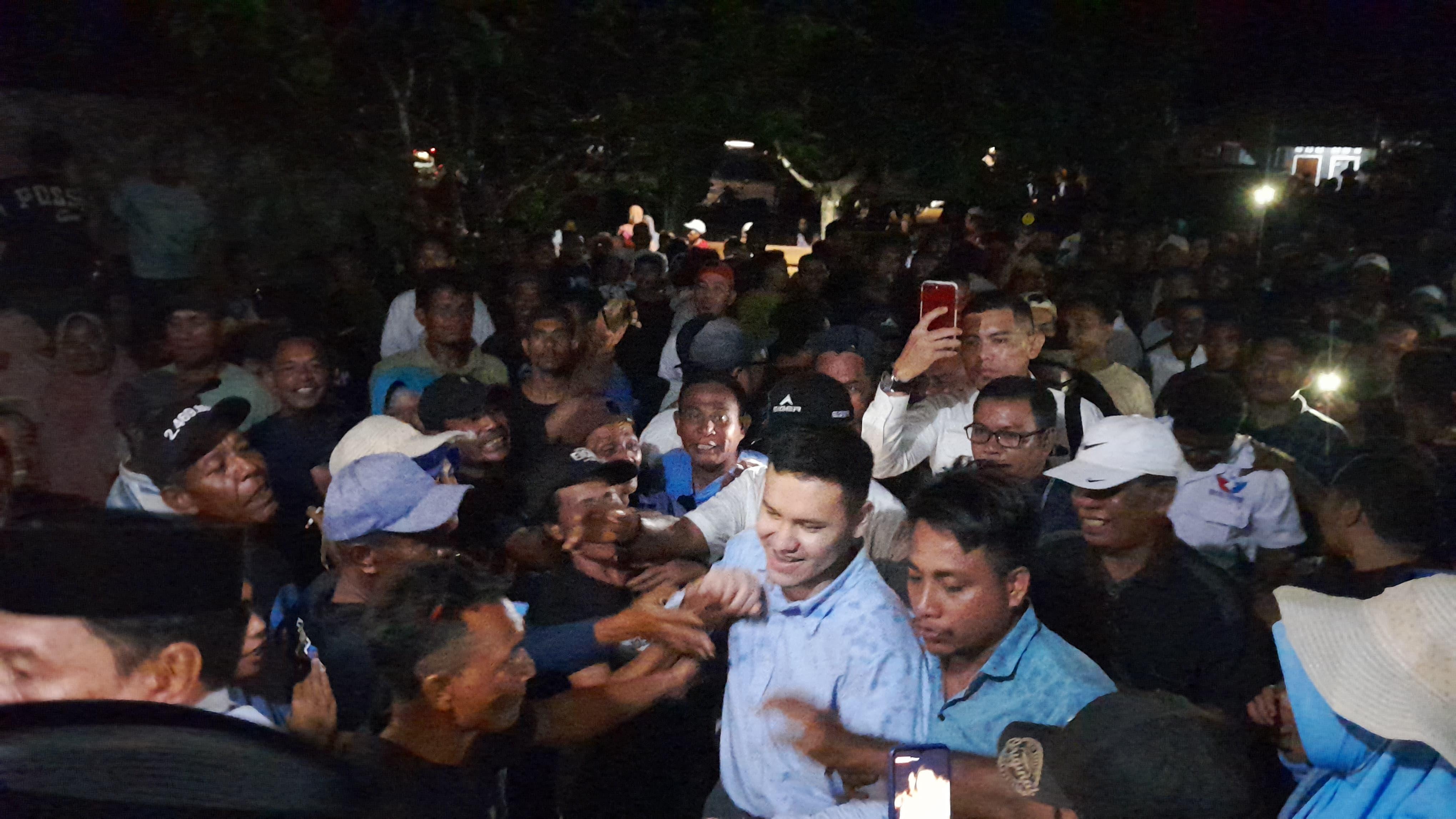 Pilkada Halmahera Timur Maluku Utara 2024: Simpatisan Yakin Farrel - Thaib Menang di Kota Maba