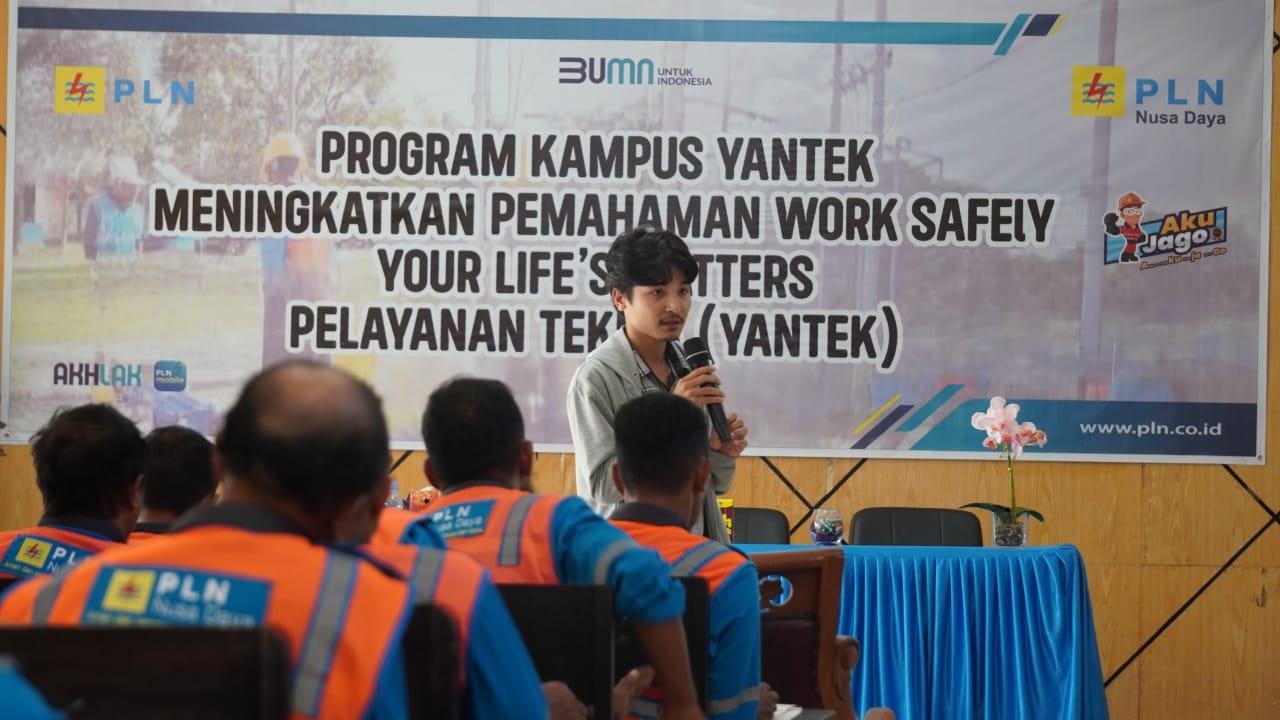 Tingkatkan Pelayanan Prima, PLN UIW MMU Hadirkan Kampus Yantek di Masohi dan Tual - Peserta-Kampus-Yantek-mendapat-materi-yang-dipaparkan-oleh-narasumber.jpg