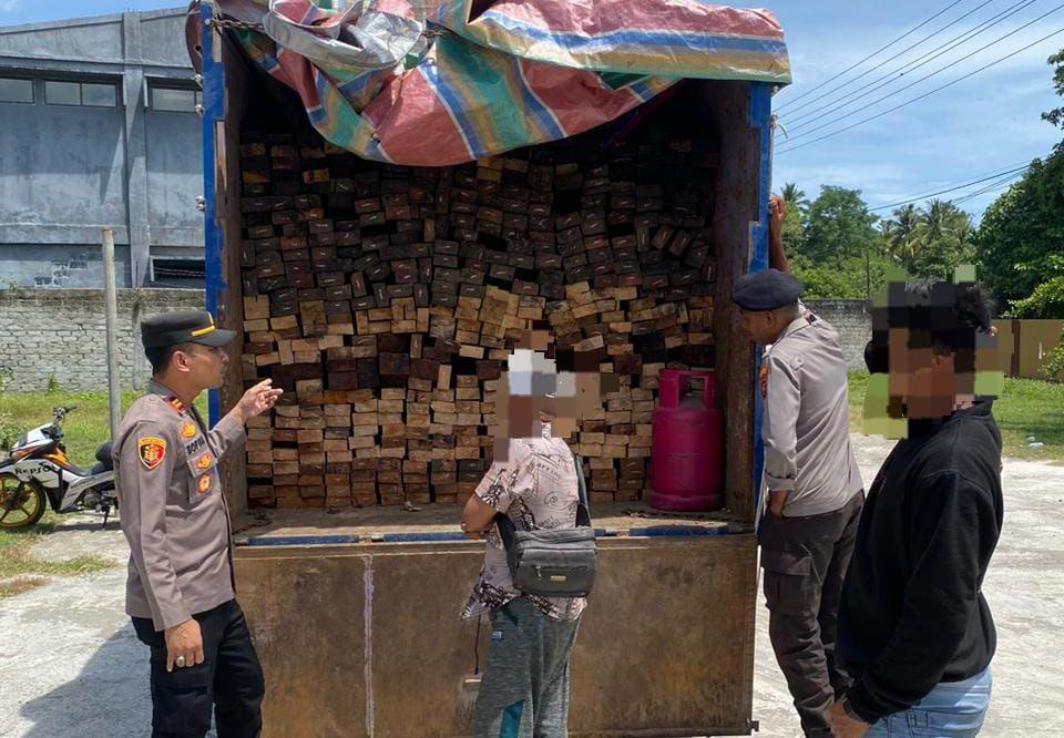 Polsek Oba Utara Amankan Pelaku dan Ratusan Kayu yang Diduga Ilegal