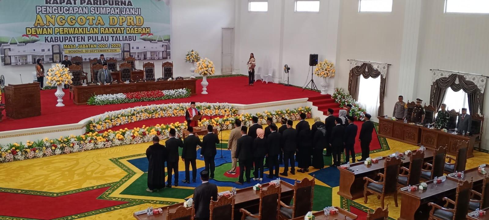 Proses-pelantikan-Anggota-DPRD-Taliabu-periode-2024-2029.jpg