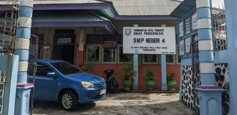 SMP-Negeri-4-Kota-Ternate-Maluku-Utara-tak-capai-kuota-penerimaan-murid-baru.jpg
