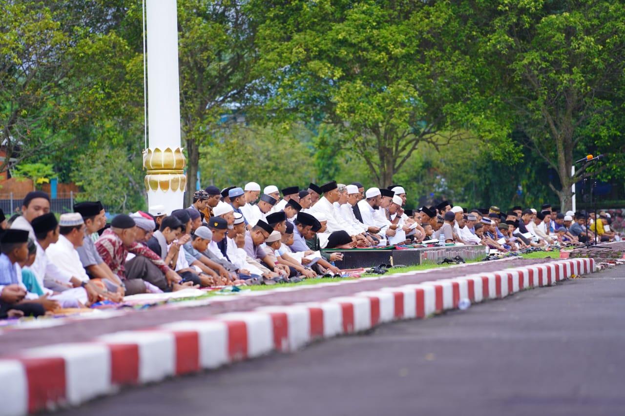 Salat Idul Adha 2024 di Halaman Kantor Wali Kota Tidore Maluku Utara Berlangsung Hidmat