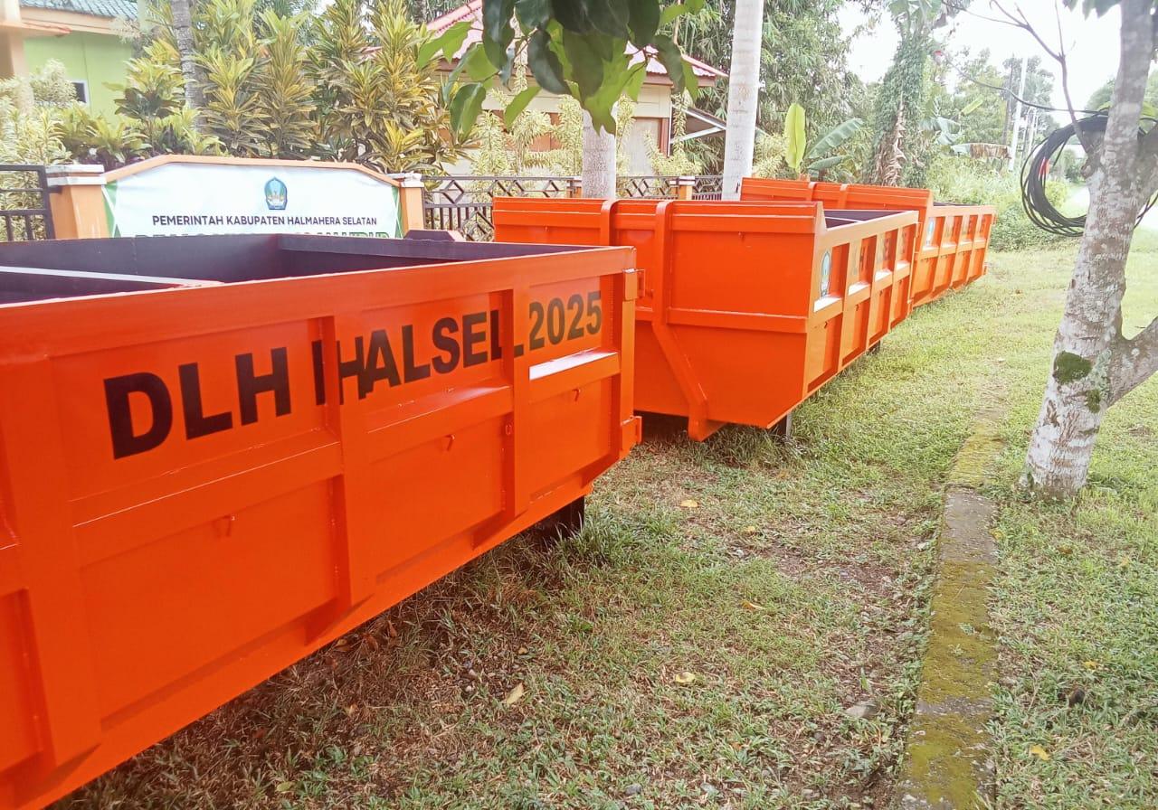 Pemkab Halmahera Selatan Siapkan Kontainer TPS untuk Tekan Sampah Liar