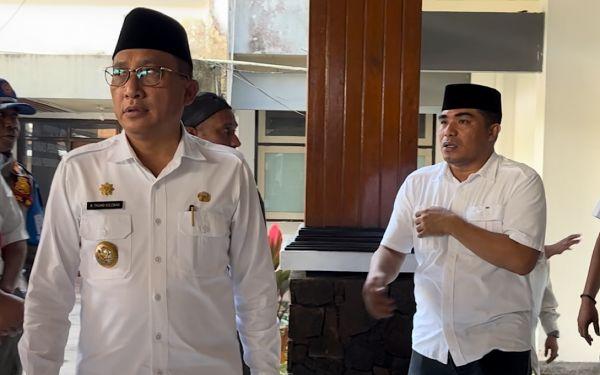Sidak-Wali-Kota-Ternate-dihari-pertama-bekerja-usai-Libur-lLebaran-2023.jpg