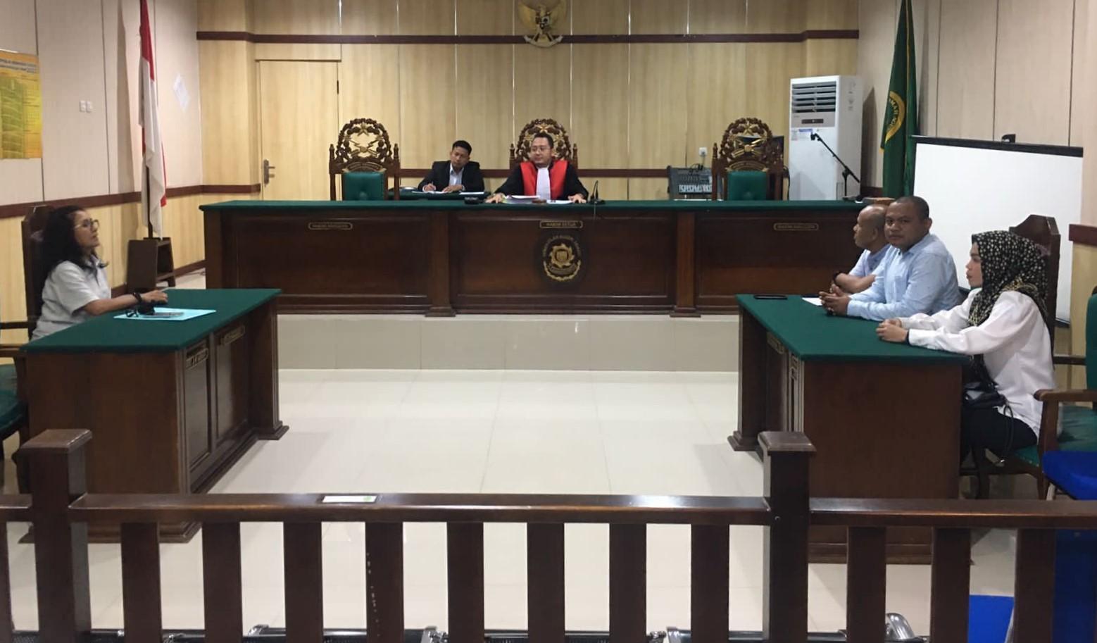 Suasana-jalanya-sidang-perkara-praperadilan-di-Pengadilan-Negeri-Soasio-Tidore.jpg