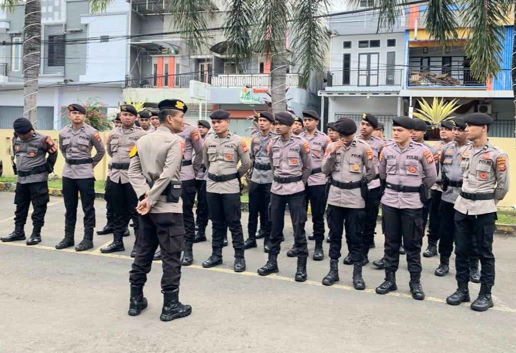 Suasana-sebelum-patroli-oleh-Polres-Ternate.jpg