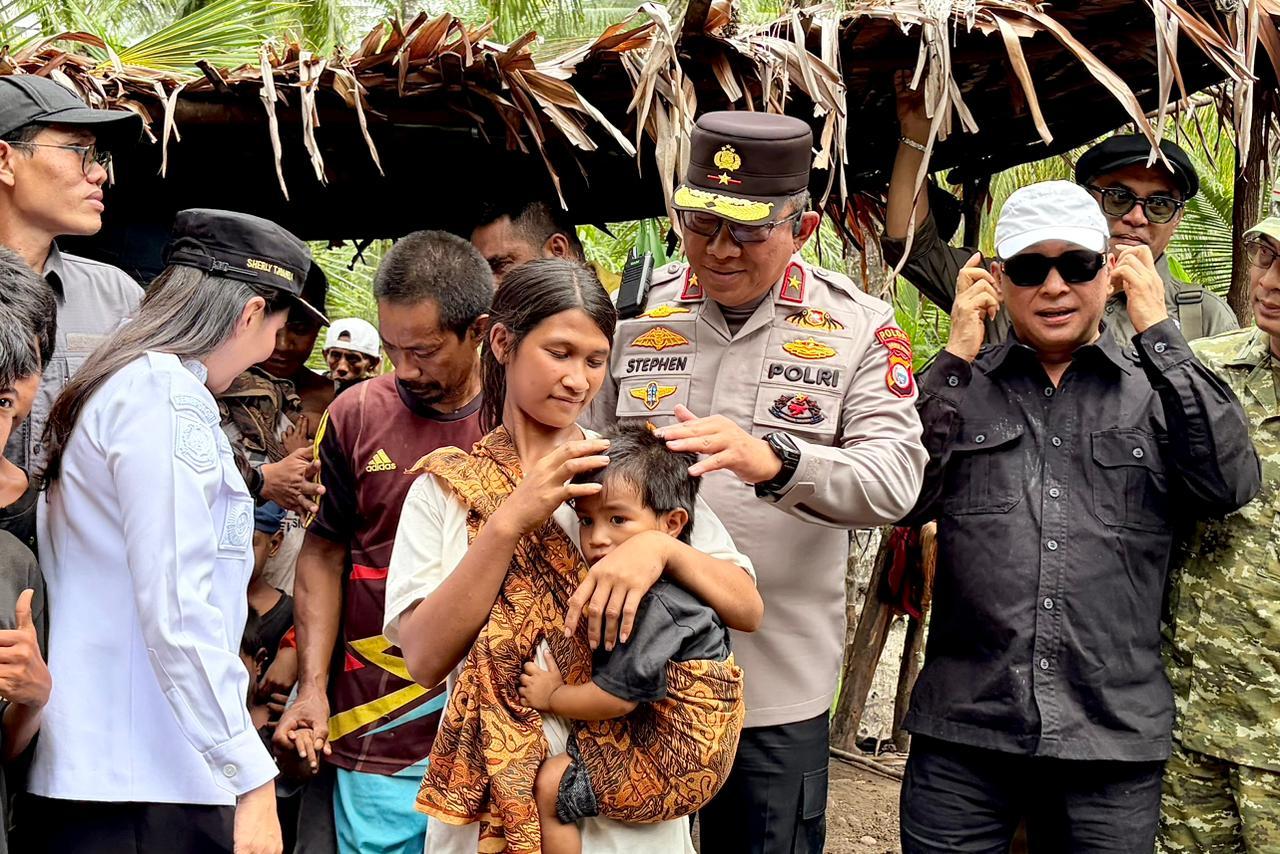 Suku-togutil-akan-memiliki-kartu-identitas-resmi-kependudukan-KTP.jpg
