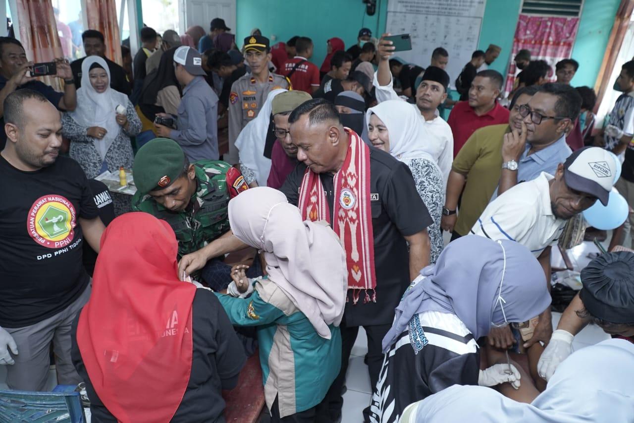 Wali Kota Tidore Muhammad Sinen Hadiri Baksos Pemeriksaan Kehamilan dan KB Gratis oleh IBI Malut