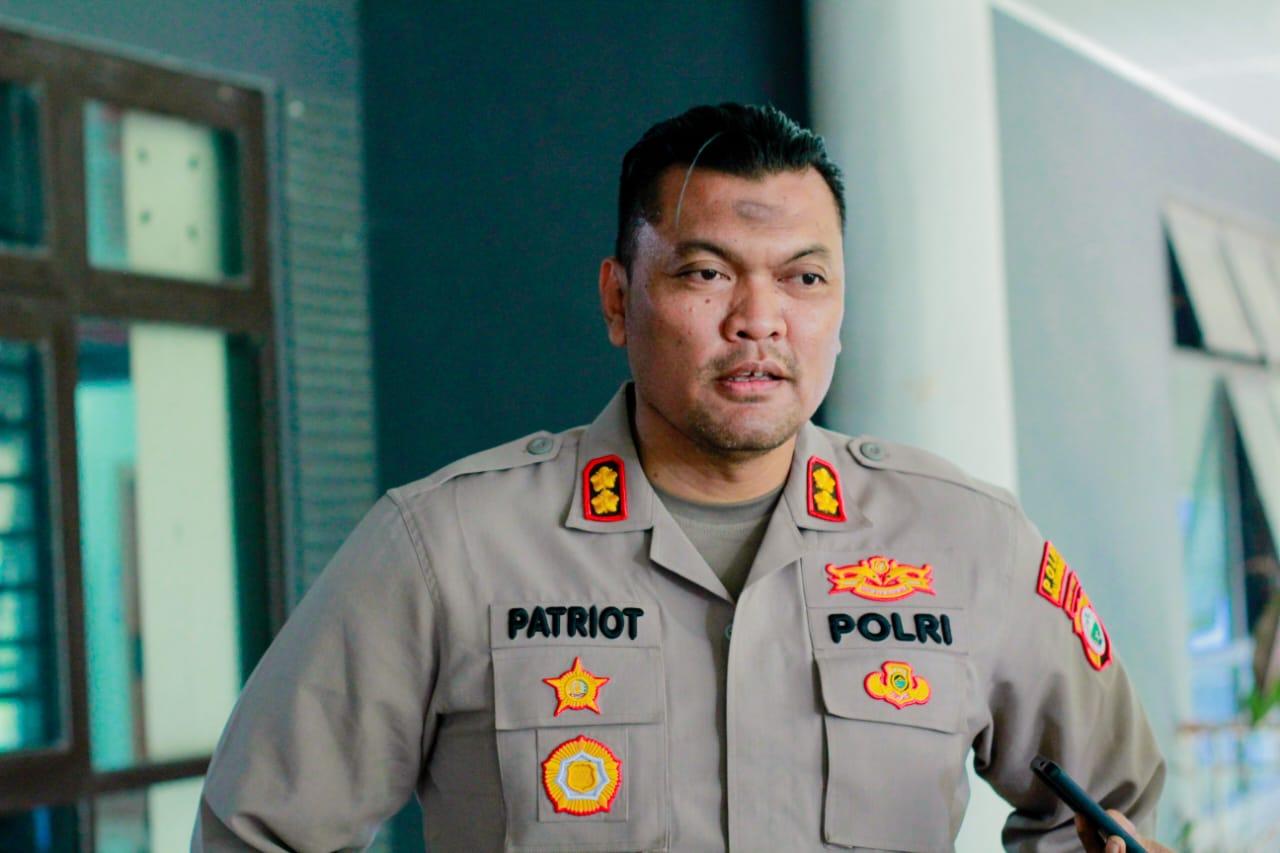 Polisi Pastikan Proses Hukum 5 Pemuda Teror Warga Pakai Sajam di Halbar