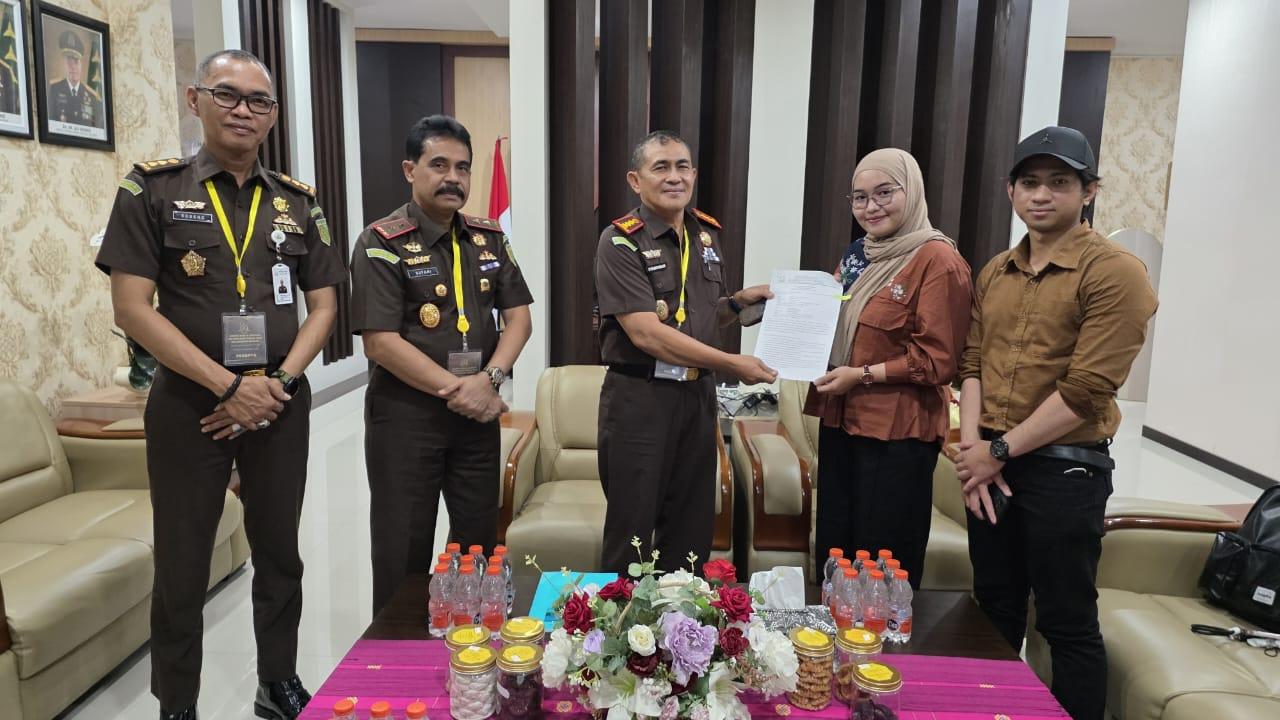 KPK Alihkan Aset Sitaan Milik Almarhum Eks Gubernur Maluku Utara AGK ke Kejari Ternate