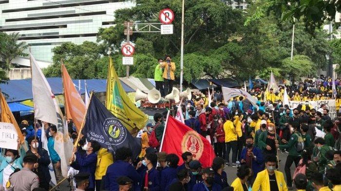 Mahasiswa UNS Zakky Musthofa Zuhad jadi Koordinator Aksi BEM SI di KPK, Ini Profil Singkatnya