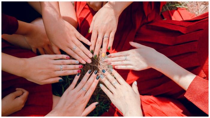 4 Zodiak yang Menarik Orang untuk Berteman Dengannya: Ada Si Aquarius yang Setia dan Terbuka