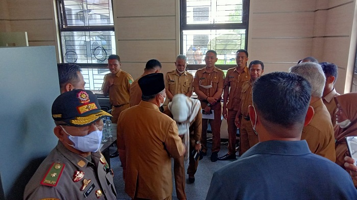 Mengawali Tahun 2022, Gubernur Maluku Utara Sidak Sejumlah OPD, Lihat Langsung Kehadiran ASN