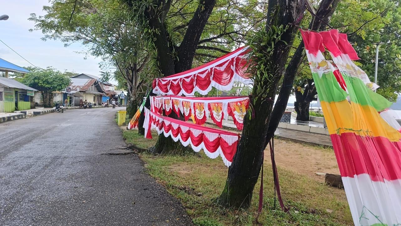 Berikut Harga Bendera Merah Putih di Taliabu Jelang HUT ke 80 RI