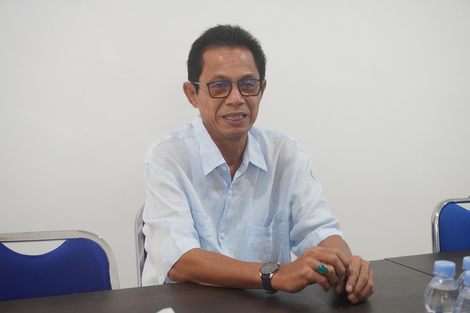 helmi-umar_gebrakan-sang-pemimpin.jpg