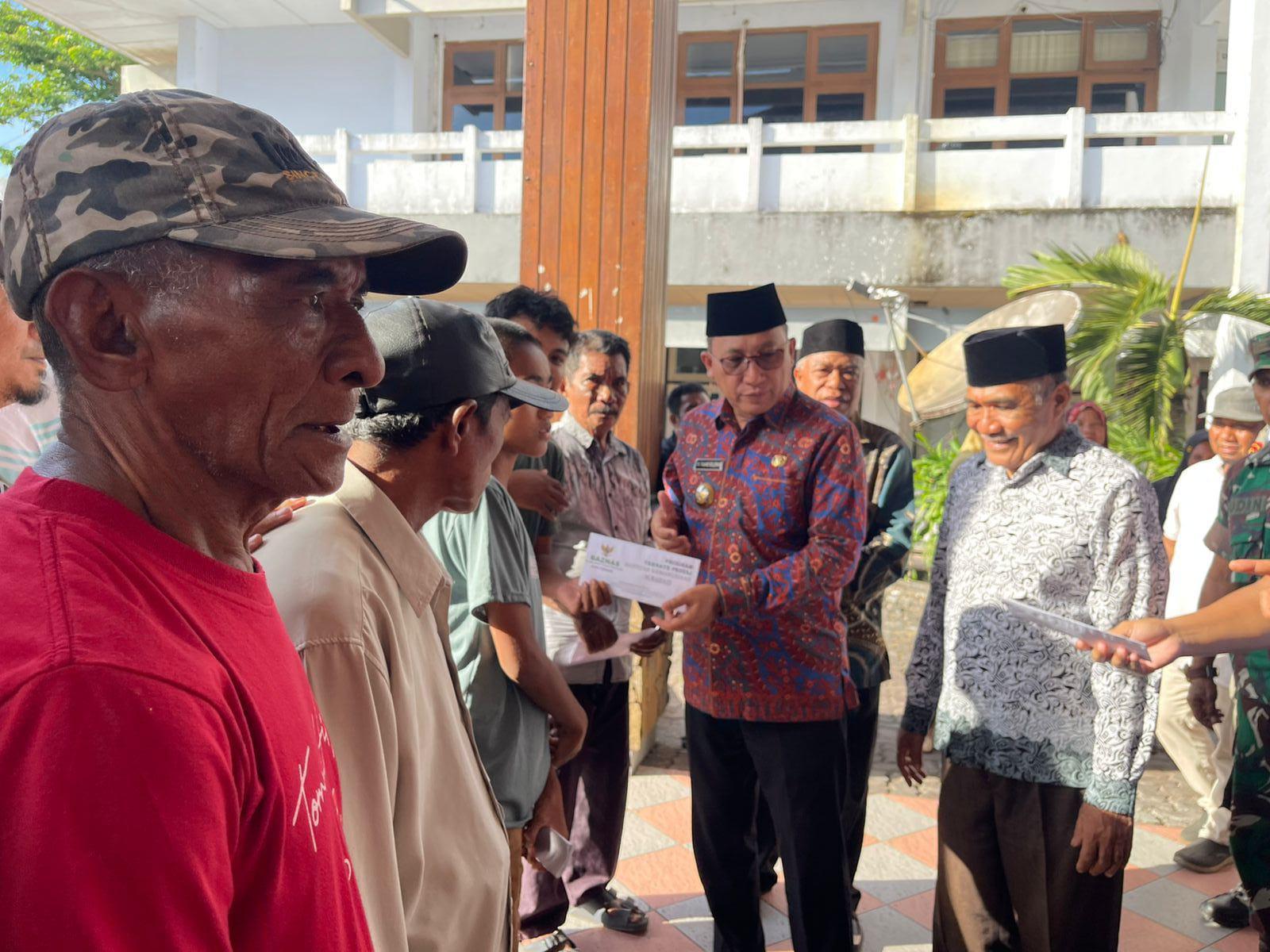 19 KK Terdampak Gempa di Ternate Terima Santunan Baznas