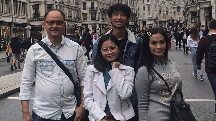 Begini Ungkapan Sedih Iis Dahlia Gara-gara Nama Suaminya Terlibat Kasus Harley Ari Askhara