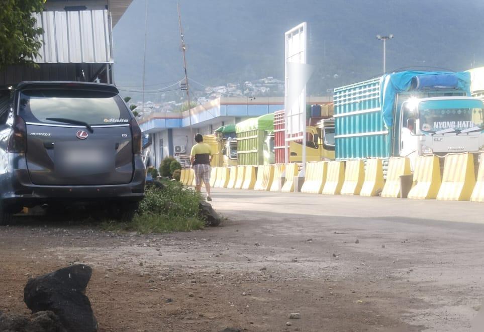 Jual Beli BBM Ilegal Masih Marak di Kawasan Pelabuhan Fery Bastiong Ternate