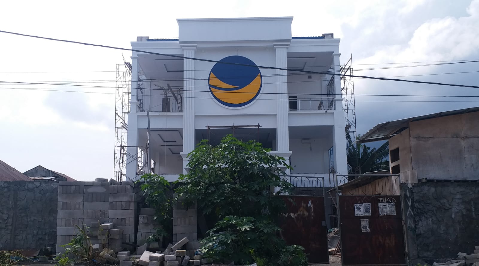 Kantor Partai NasDem Maluku Utara Hampir Rampung Dikerjakan, Dijadwalkan Akan Diresmikan Surya Paloh