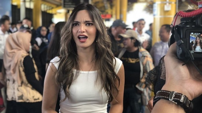 Padahal Syuting Tiap Hari, Nia Ramadhani Akui Dahulu Pernah Enggak Mampu Bayar Gaji Sopirnya