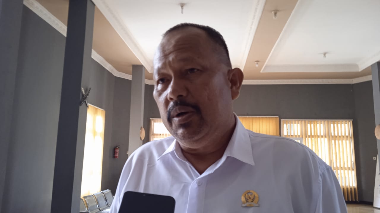 Minyak Goreng Masih Langka, Ketua Komisi II DPRD Halmahera Barat Minta Disperindag Cek di Lokasi