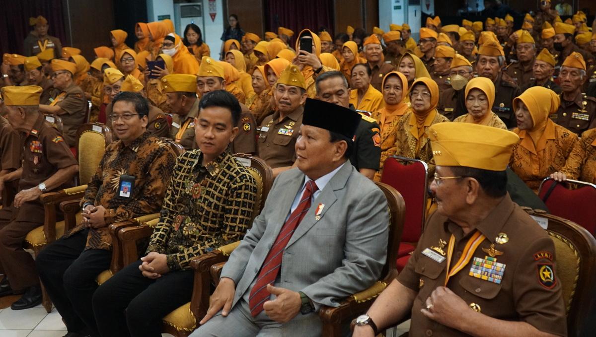 Reaksi Gibran Rakabuming Saat Disebut Cocok Jadi Cawapres Prabowo, PDIP Ikut Buka Suara