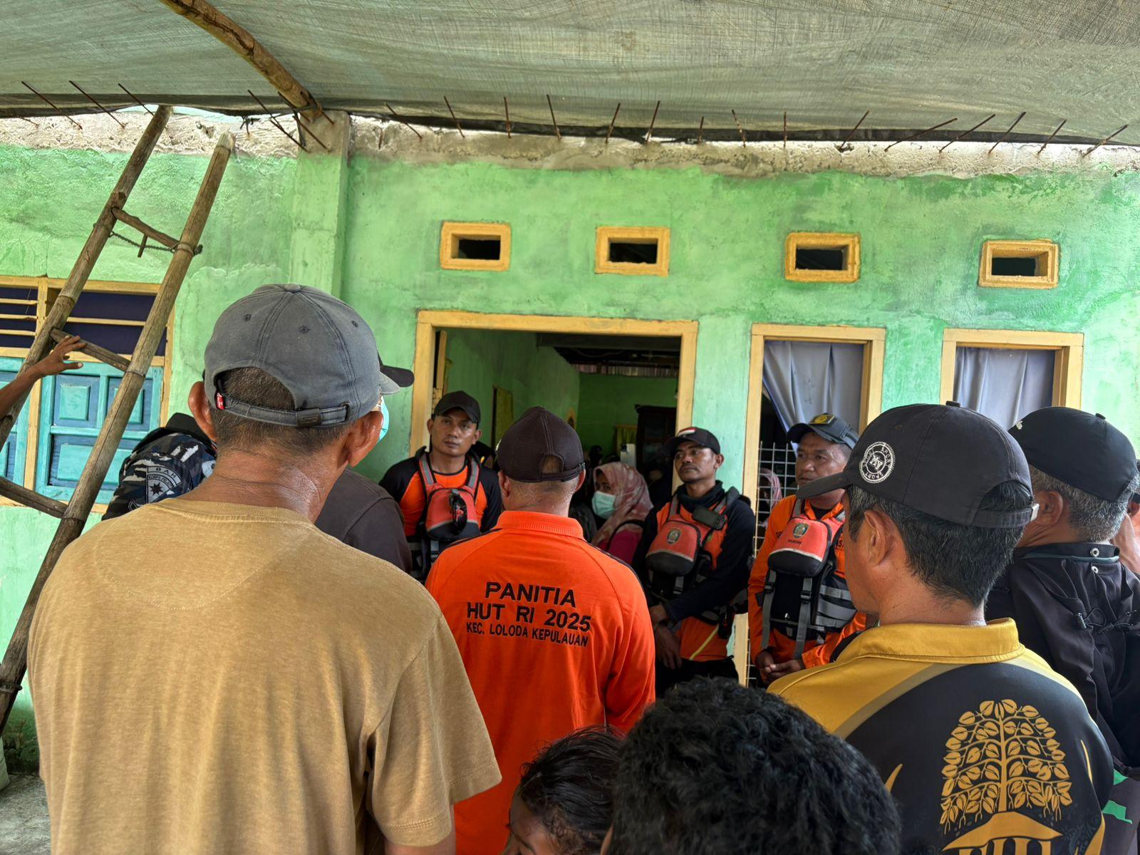 pencarian-korban-longboat-terbalik-di-halut-8.jpg