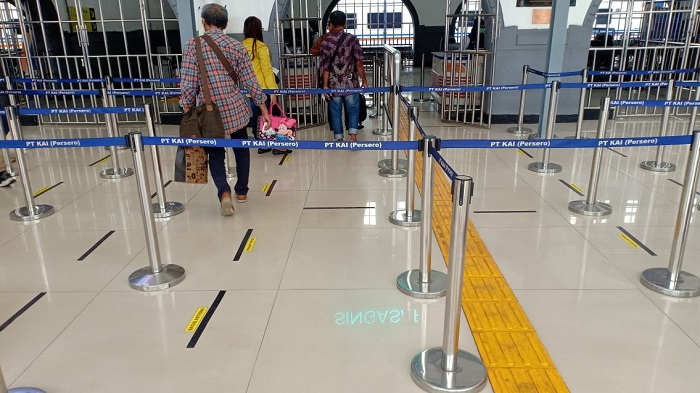 Hasil Tes Kemampuan Virus Corona Bertahan di Permukaan Benda: di Kardus & Plastik Bisa Berhari-hari