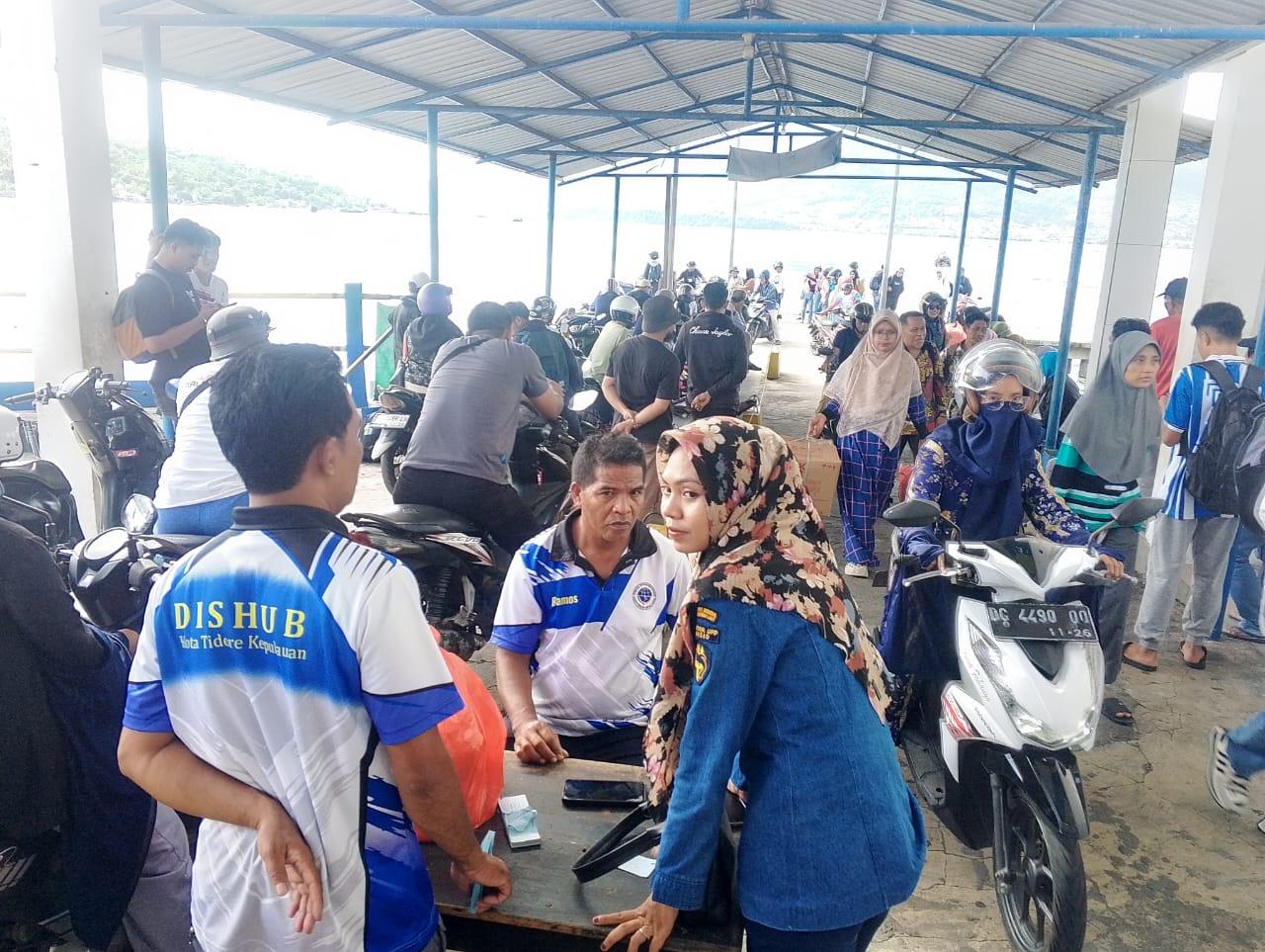 Satu Pekan Jelang Idul Fitri, Penumpang Speedboat di Pelabuhan Rum Tidore Melonjak