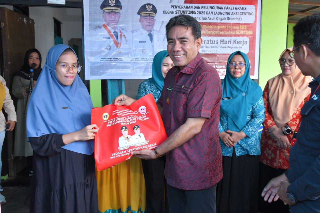 Pemkot Tidore Bagikan 48 Paket Gratis untuk Keluarga Berisiko Stunting