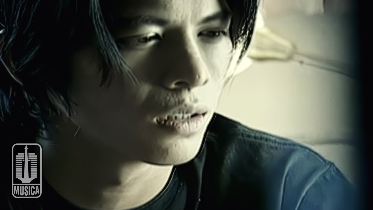 Chord Gitar Semua Tentang Kita - Peterpan: Ada Cerita Tentang Aku dan Dia