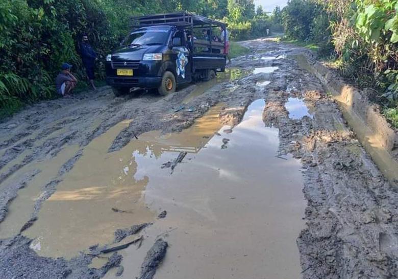 Pegawai BPBJ Malut Ungkap Keterlibatan Muhaimin Syarif dalam Proyek Jalan Wai Ina - Malbufa Sanana