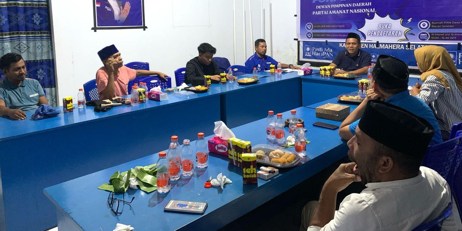 rapat-pleno-penetapan-formatur-Ketua-DPD-PAN-Halmahera-Selatan.jpg