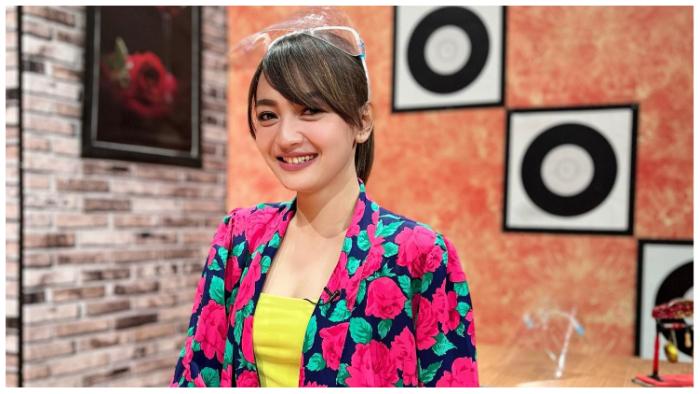 Kaget Isu Selingkuh Beredar, Riesca Rose Akhinya Klarifikasi Hubungan Sebenarnya dengan Sule