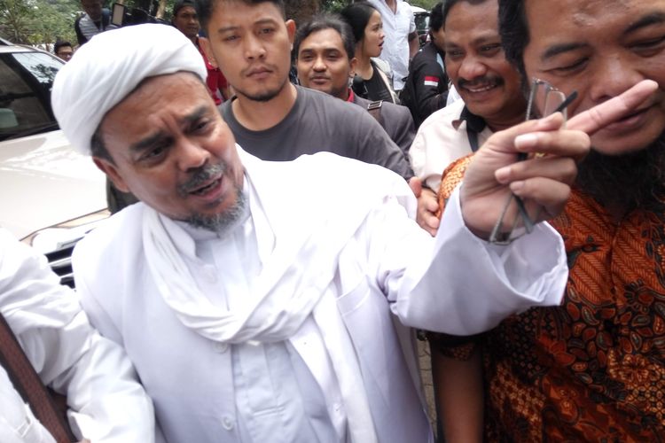Sebut Rizieq Shihab Bebas Pulang ke Indonesia, Yasonna Laoly: Kita Enggak Cekal