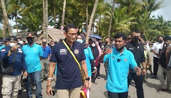Sandiaga Uno Bakal Shark Dive di Pulau Metita Morotai