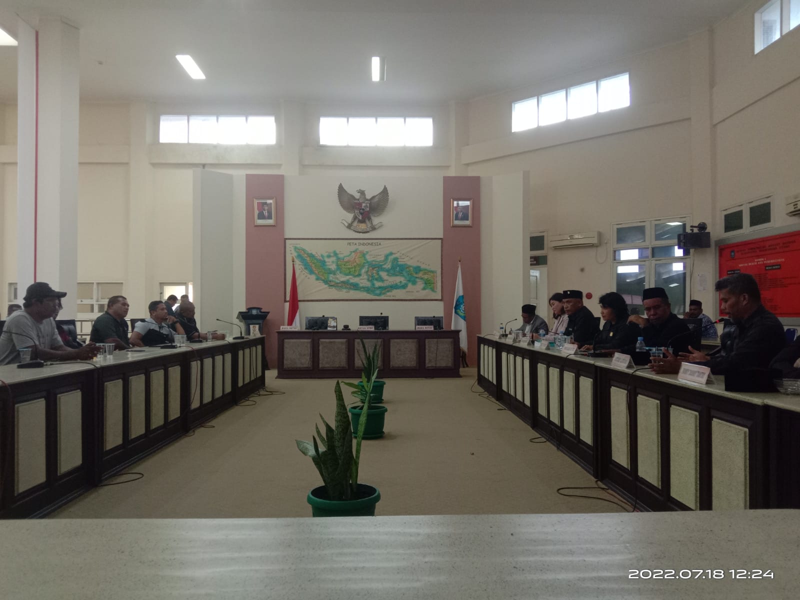 situasi-hearing-organda-halmahera-utara-bersama-dprd.jpg