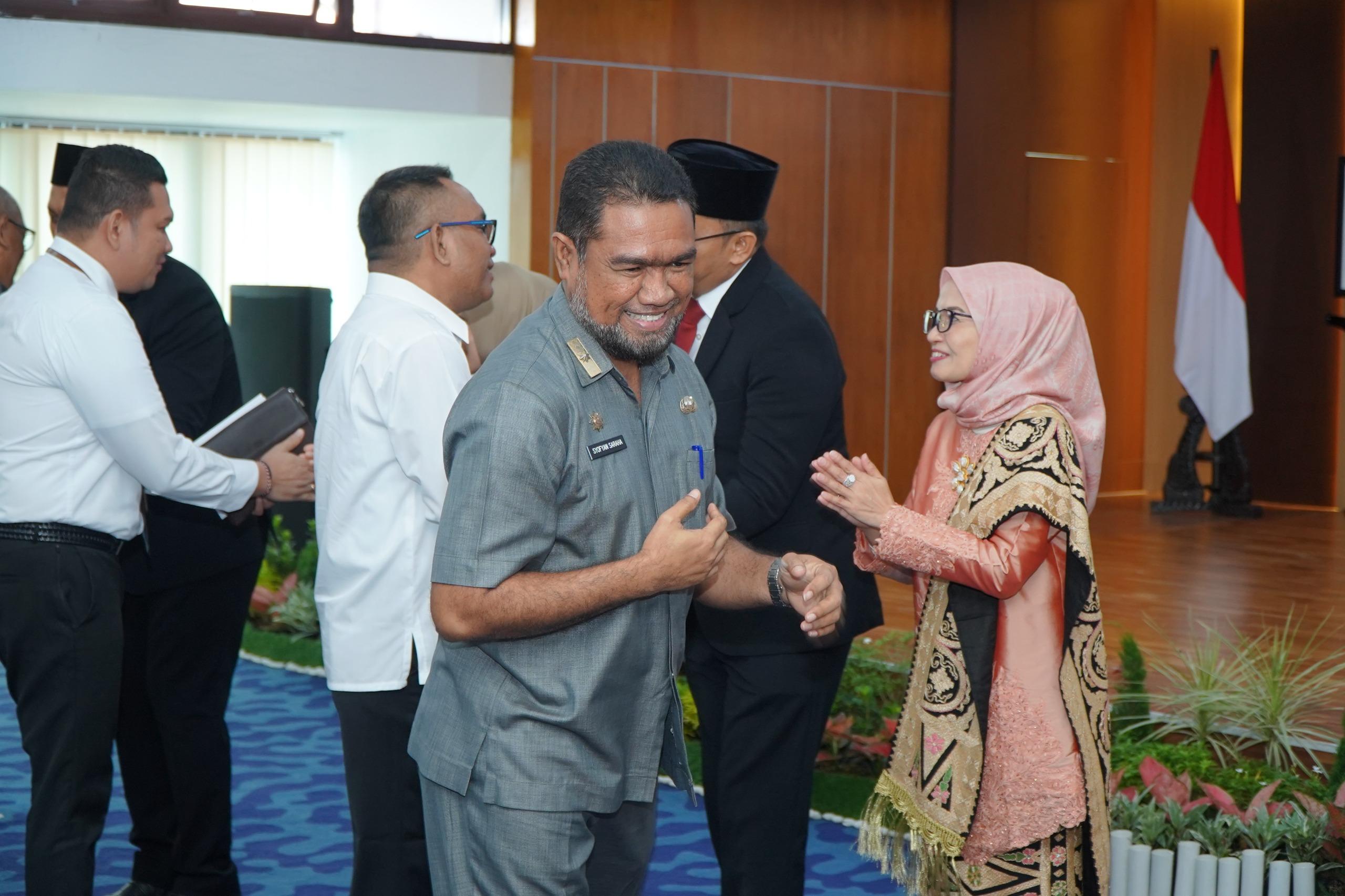 syofyan-sarah-pengukuhan-kepala-BI-Malut.jpg