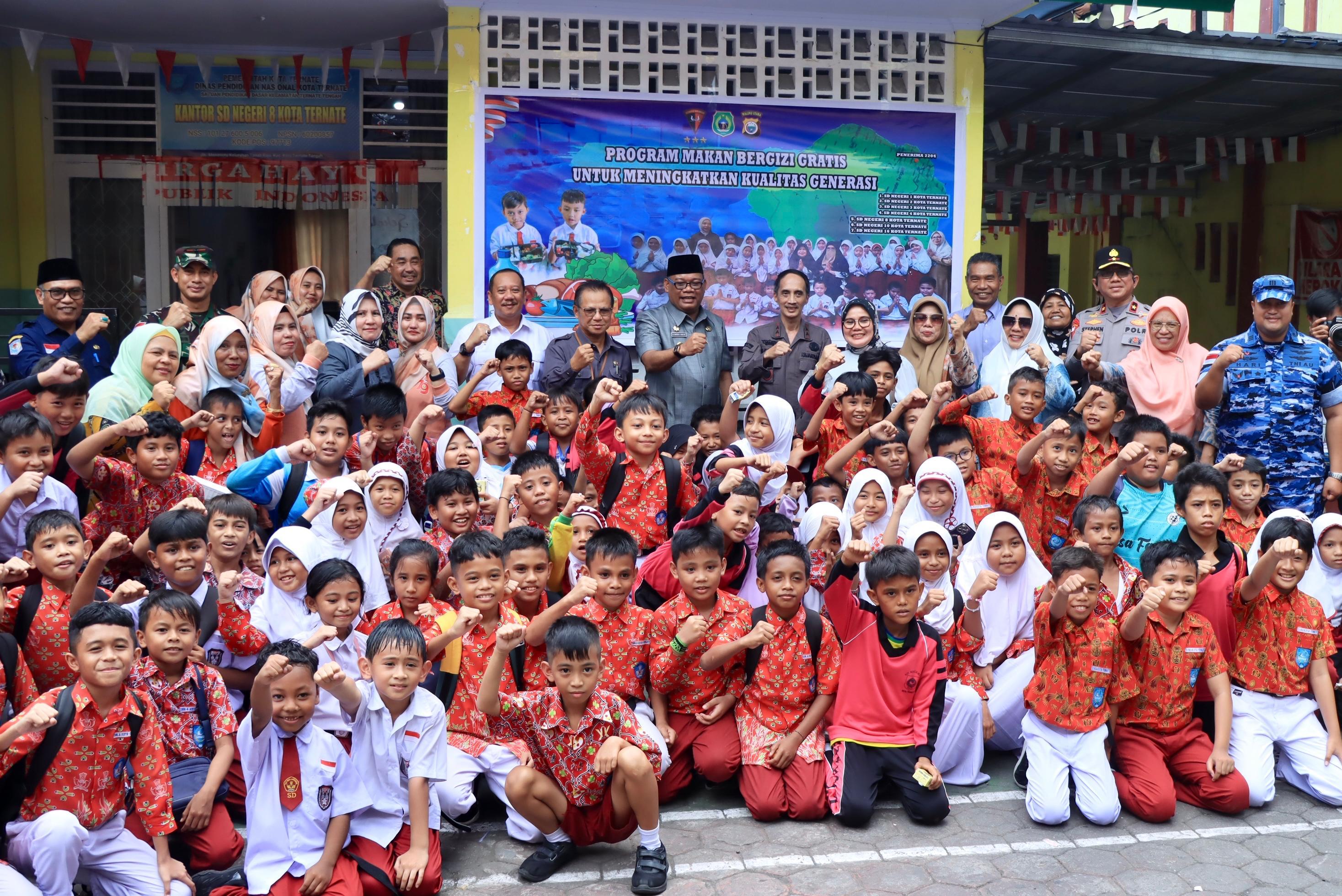 Pemprov Maluku Utara Uji Coba Program Makan Siang di 21 SD, Anggarannya Rp100 Juta