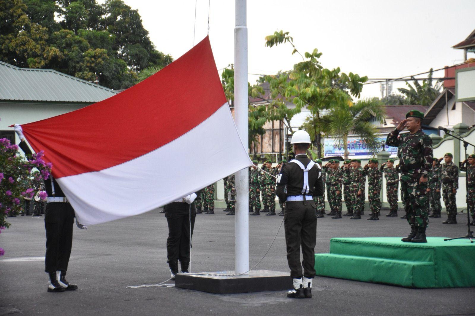 upacara-Bendera-Tujuhbelasan-di-Korem-152-Baabullah-Ternate.jpg