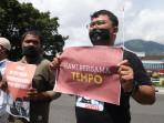 AJI-Ternate-aksi-dukung-Tempo-melawan-gugatab-Mentan-Arman-Sulaiman.jpg