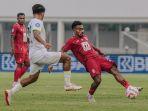 Aksi-Yance-Sayuri-kala-Malut-United-jumpa-Persebaya-Surabaya.jpg