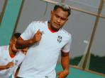 Bek-Malut-United-Safrudin-Tahar-pada-sesi-latihan-jelang-laga-melawan-Persis-Solo.jpg