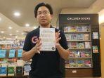 Haniv-supervisior-toko-buku-Gramedia-Ternate.jpg
